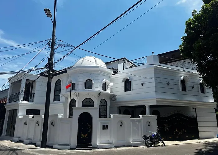 Utama House